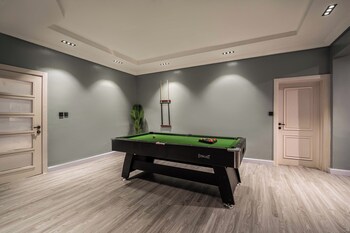 George Residence Sda Court Ikoyi,,4 star