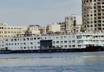 nile bride