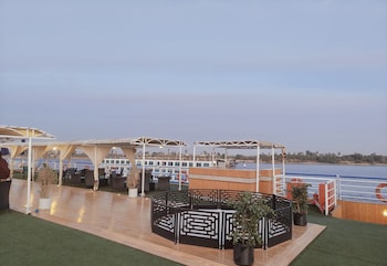 nile bride