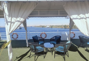 nile bride