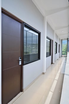 Djuragan Kamar Balawan,,2 star