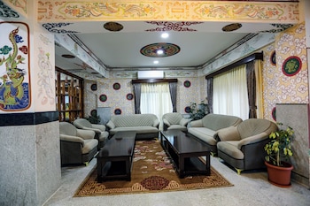 hotel lhading