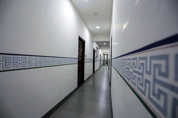 hotel lhading