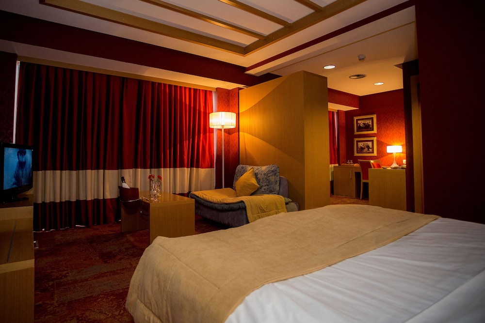 hotel colosseo and spa