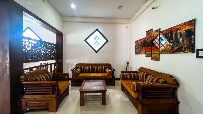 galle catamaran villa