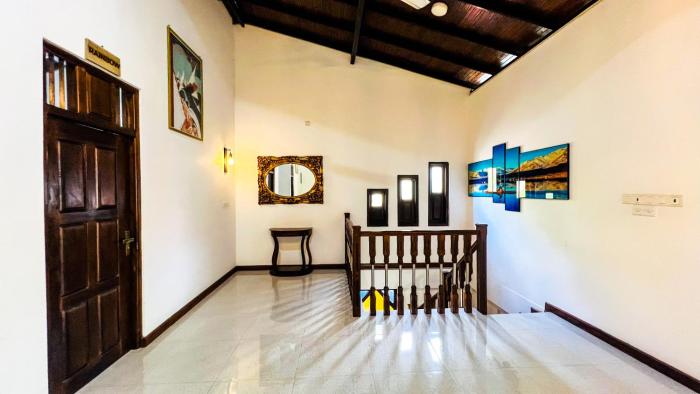 galle catamaran villa
