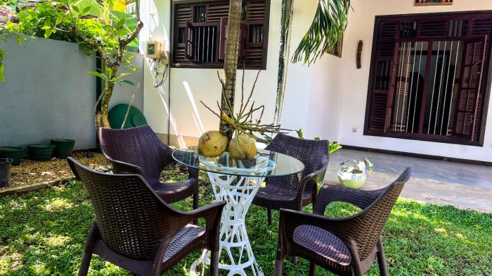 galle catamaran villa