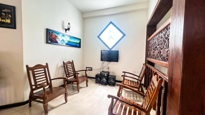 galle catamaran villa