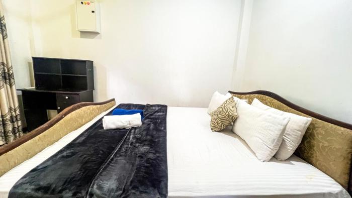 galle catamaran villa