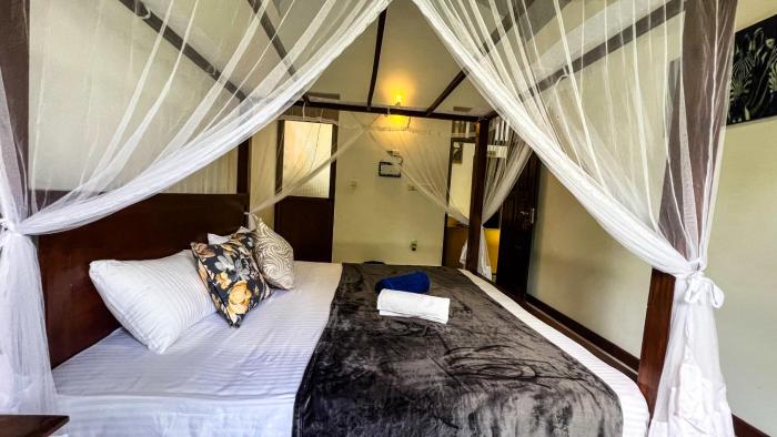 galle catamaran villa