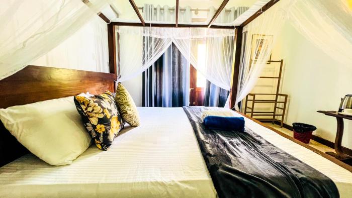galle catamaran villa