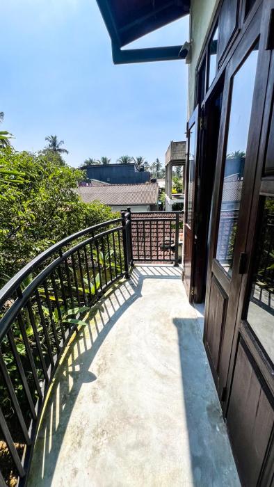 galle catamaran villa