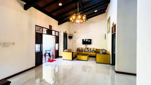 galle catamaran villa