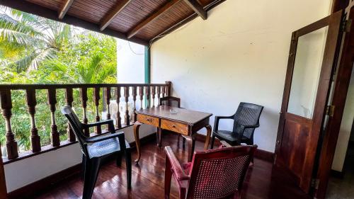 galle catamaran villa