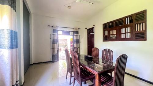 galle catamaran villa