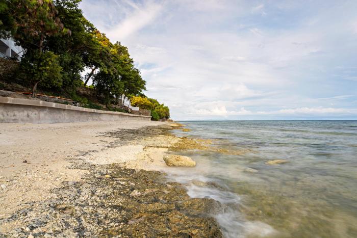 dive spot asia and brumini beach resort