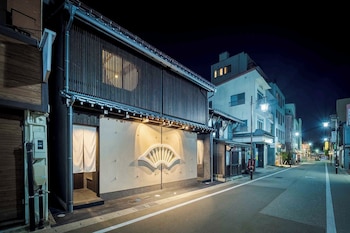 hanasatomachi machiya house
