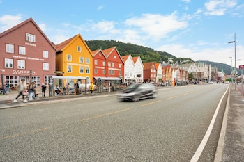 Breeze Bergen City - Self-Service,,2 star