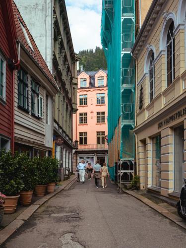 breeze bergen city self service