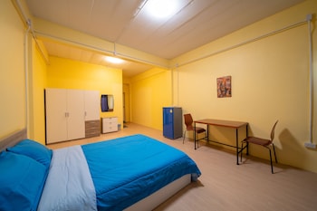 Urbannest Hostel,,2 star