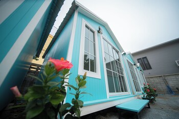 Urbannest Hostel,,2 star