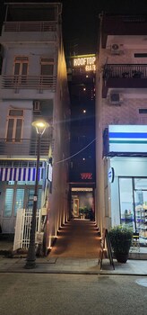 1995s hostel