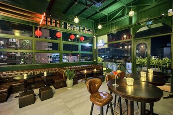 1995s hostel