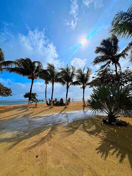 curacion beach resort