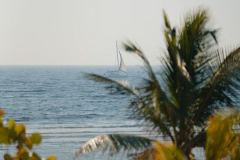curacion beach resort