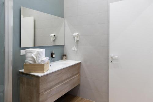 city rooms 74