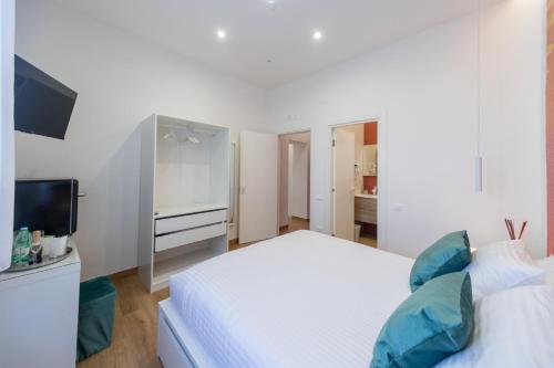 city rooms 74
