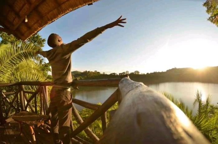 dave cave eco lodge and campsite