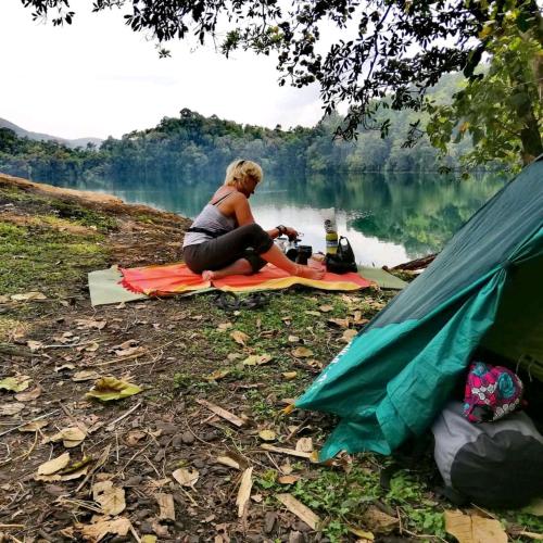dave cave eco lodge and campsite
