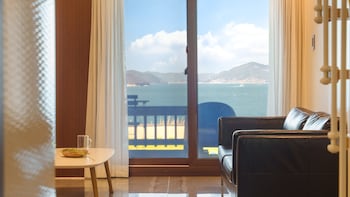 Geoje Piscina Pool Villa,,3 star