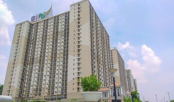 comfort and homey 2br at podomoro golf view apartment