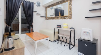 comfort and homey 2br at podomoro golf view apartment