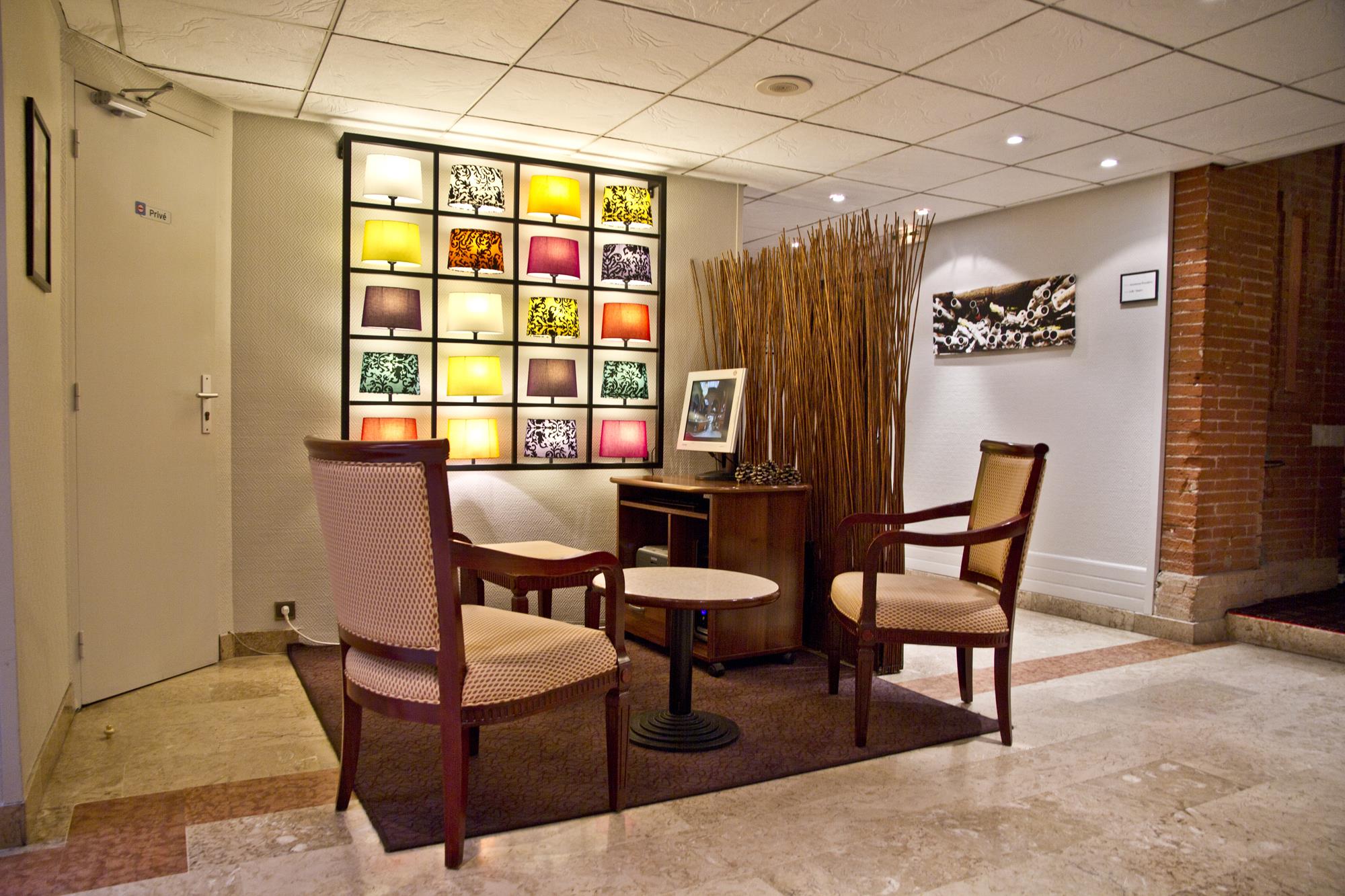 hotel les capitouls toulouse centre handwritten collection