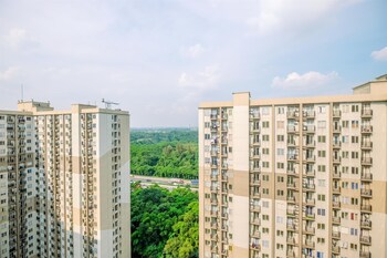 best deal and homey 2br podomoro golf view apartment