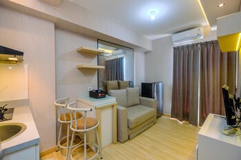 nice and comfortable 2br at podomoro golf view apartment