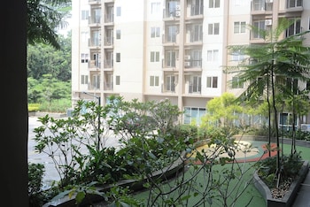 Brand New And Fresh Studio Apartment Podomoro Golf View,,3 star