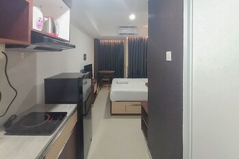Brand New And Homey Studio At Tamansari Skylounge Makassar Apartment,,3 star