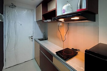 Brand New And Homey Studio At Tamansari Skylounge Makassar Apartment,,3 star