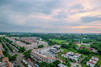 cozy designed 2br at podomoro golf view apartment
