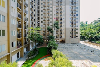 comfy 1br with extra room podomoro golf view apartment