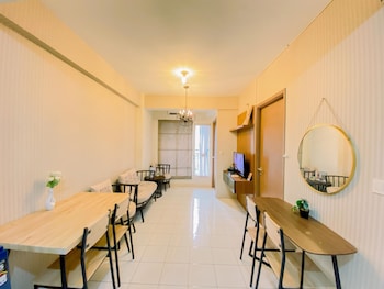 Well Furnished And Comfy 3Br Podomoro Golf View Apartment,,2 star