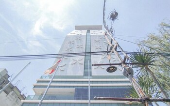 the bohemian 2br at tamansari la grande apartment