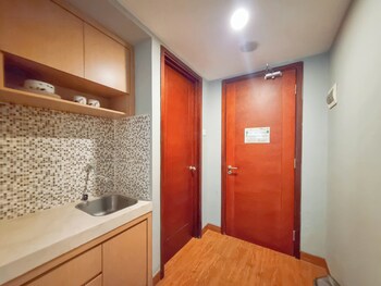 contemporary studio no kitchen apartment mataram city