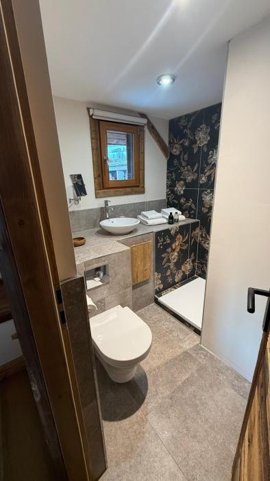 wanderful life montblanc refuge haut de gamme adults only