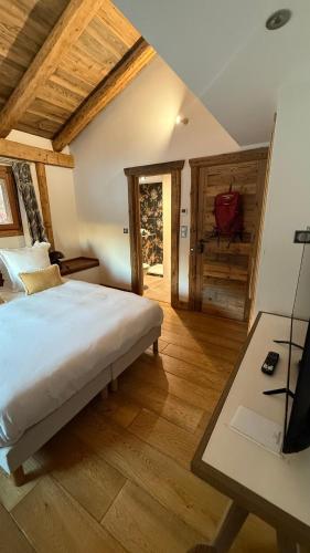wanderful life montblanc refuge haut de gamme adults only