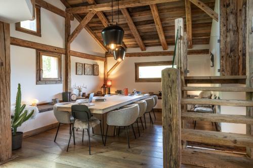 wanderful life montblanc refuge haut de gamme adults only